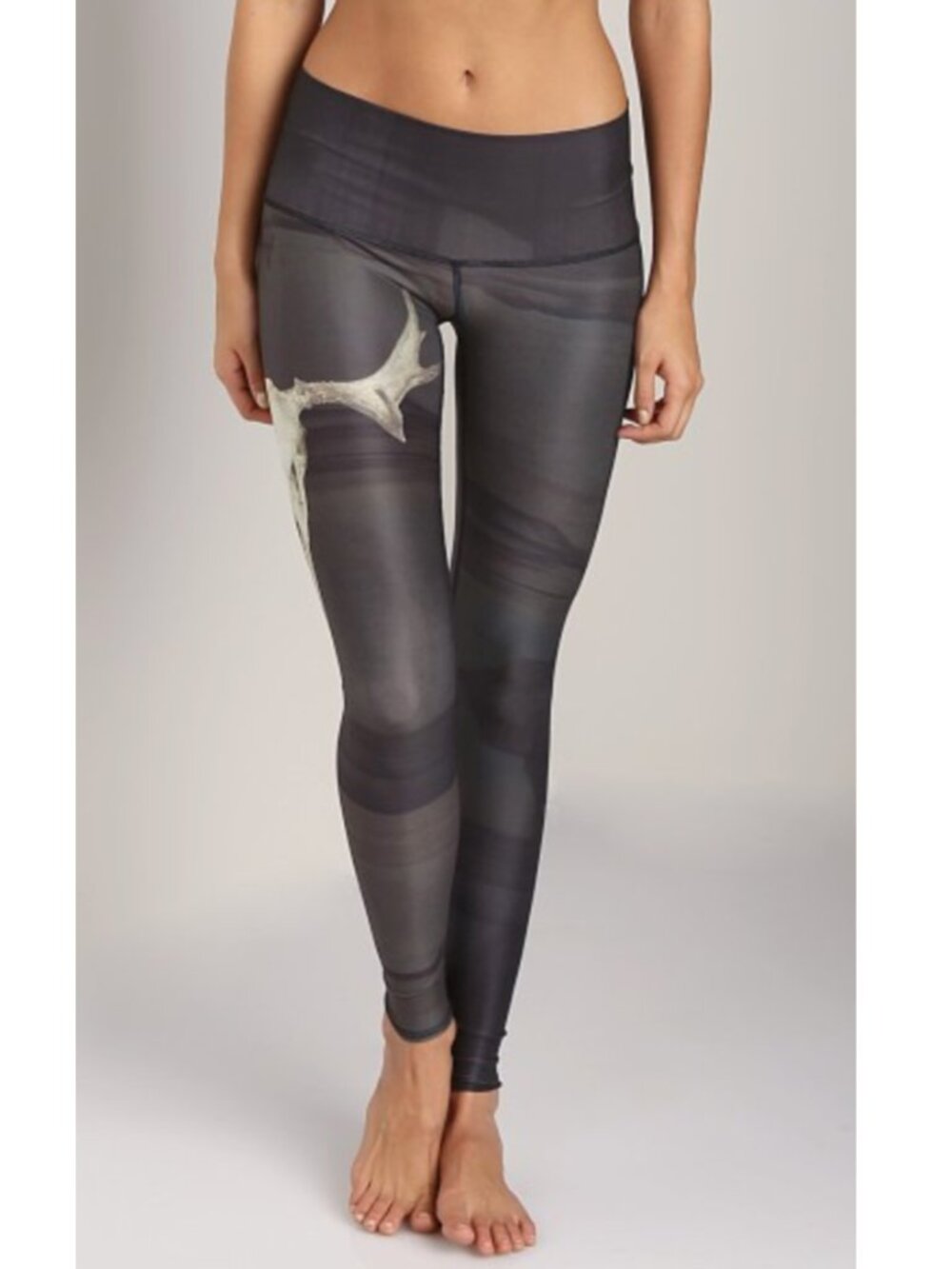 TEEKI Medicine Deer print Hot Pant leggings sz L